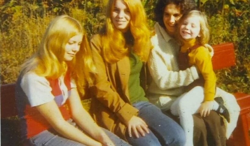 The sisters and Alice, from left: Jenny, Sheila, Alice and Andrea. Courtesy Munro Family