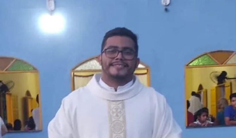 Father Paulo Araújo da Silva. (Credit: Facebook.)