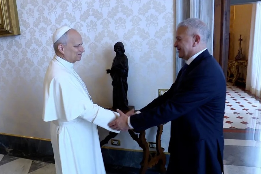 Pope Leo XIV meets Monday in the library of the Vatican’s Apostolic Palace with Pedro Salinas, a Peruvian abuse survivor and journalist. (Photo: Vatican Media)
